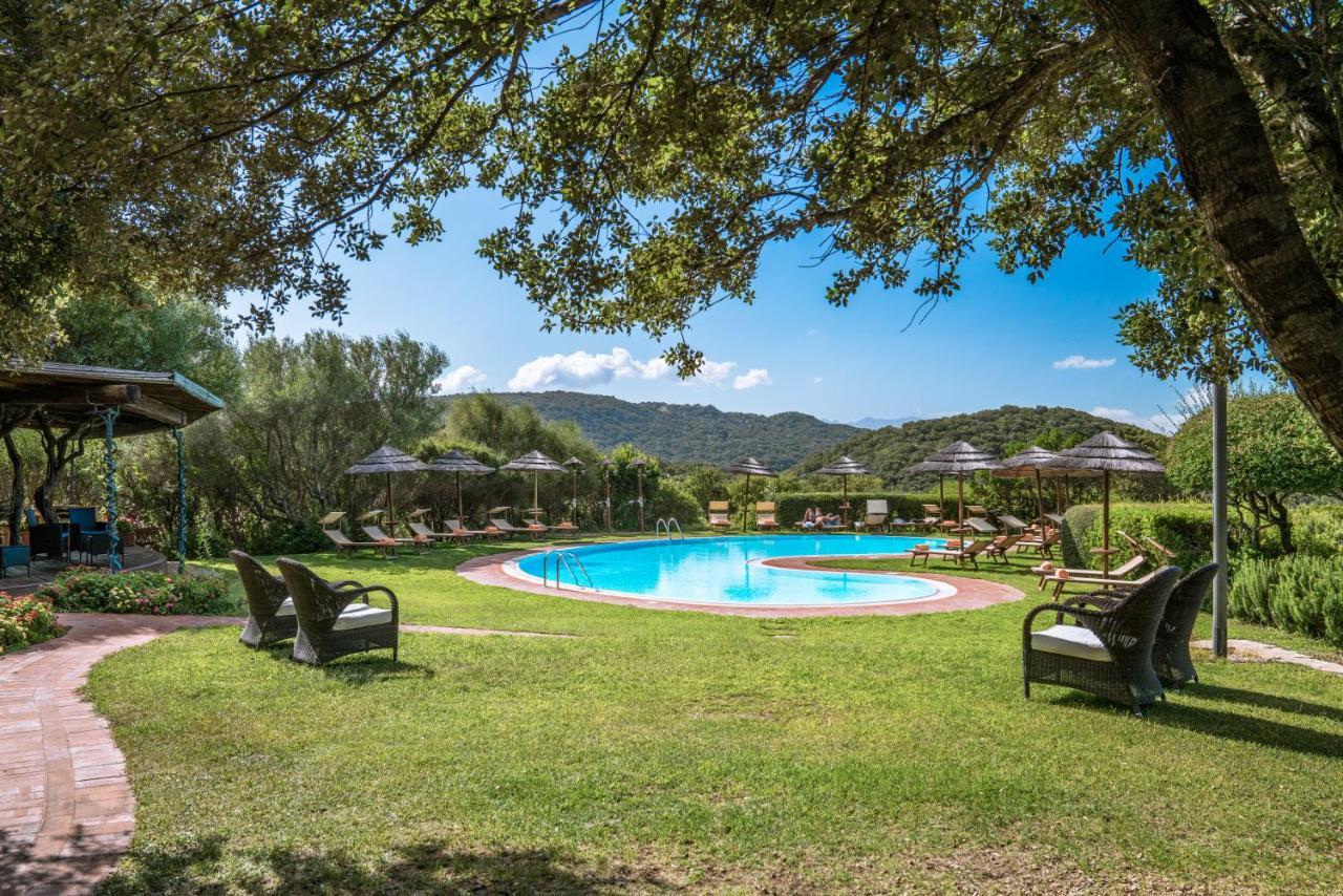 Hotel Aldiola Country Resort Sant'Antonio di Gallura Exterior foto