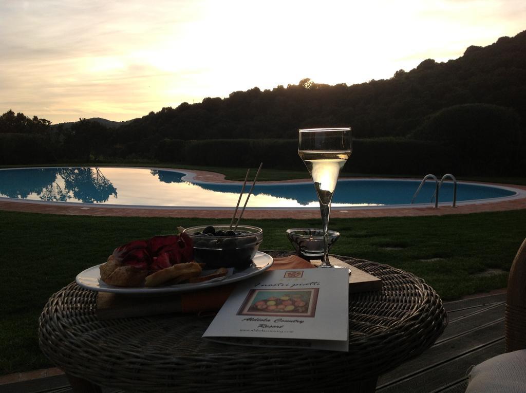 Hotel Aldiola Country Resort Sant'Antonio di Gallura Exterior foto