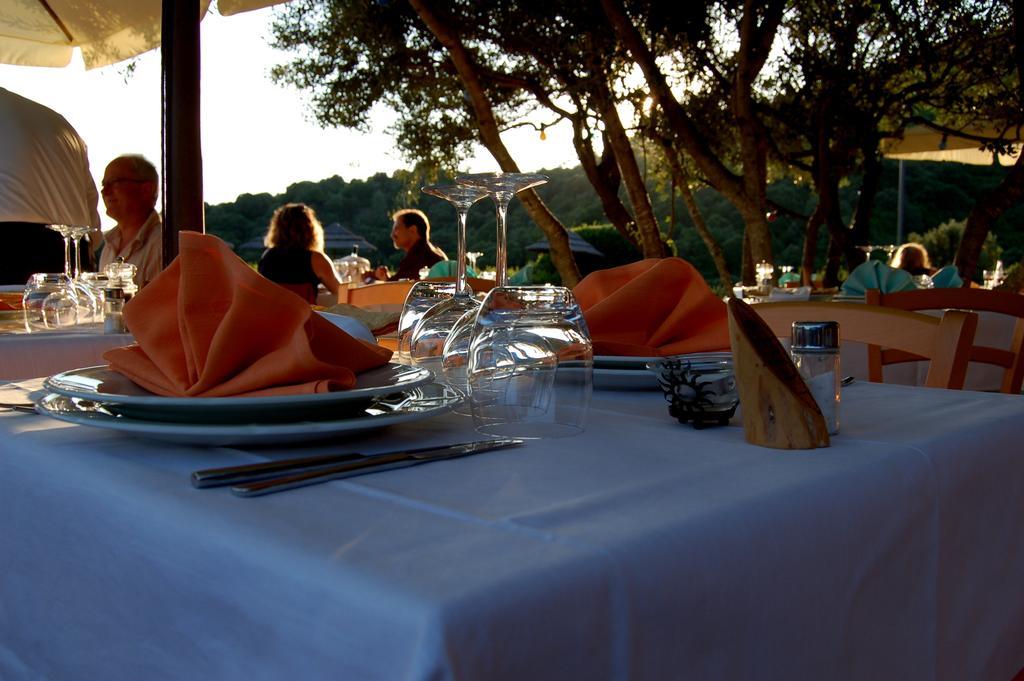 Hotel Aldiola Country Resort Sant'Antonio di Gallura Exterior foto