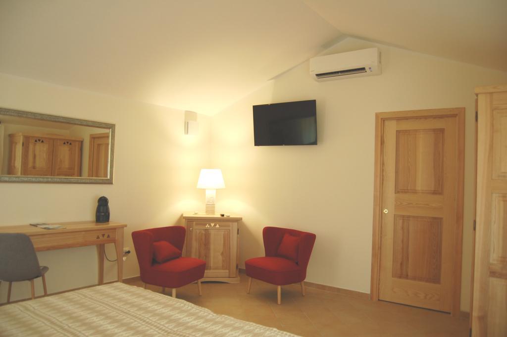 Hotel Aldiola Country Resort Sant'Antonio di Gallura Exterior foto