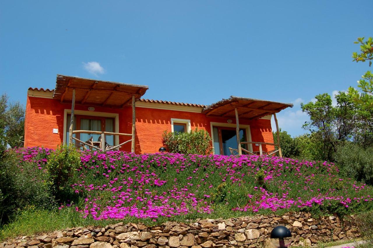 Hotel Aldiola Country Resort Sant'Antonio di Gallura Exterior foto